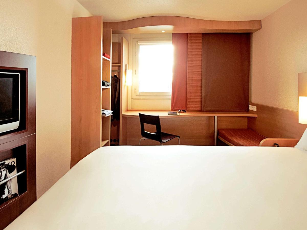 Hotel Ibis Nemours Exterior foto
